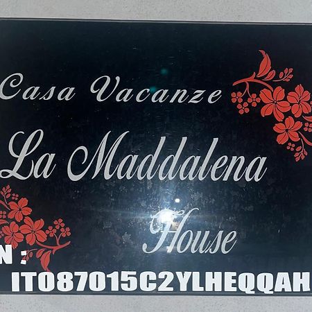 カターニアLa Maddalena Houseアパートメント エクステリア 写真
