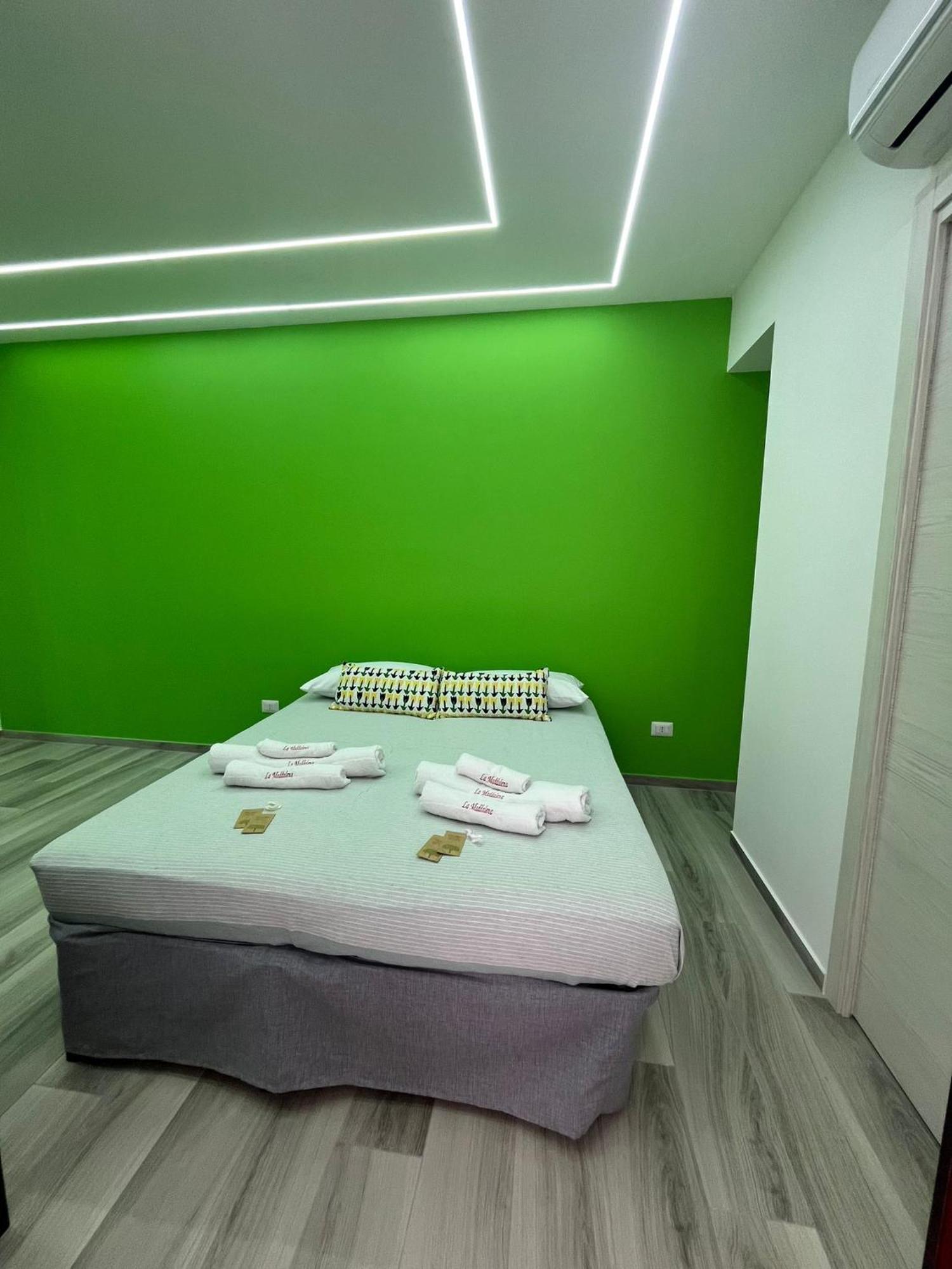 カターニアLa Maddalena Houseアパートメント エクステリア 写真
