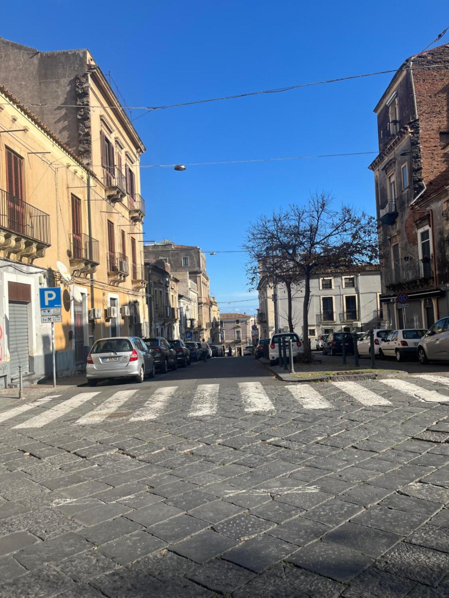 カターニアLa Maddalena Houseアパートメント エクステリア 写真